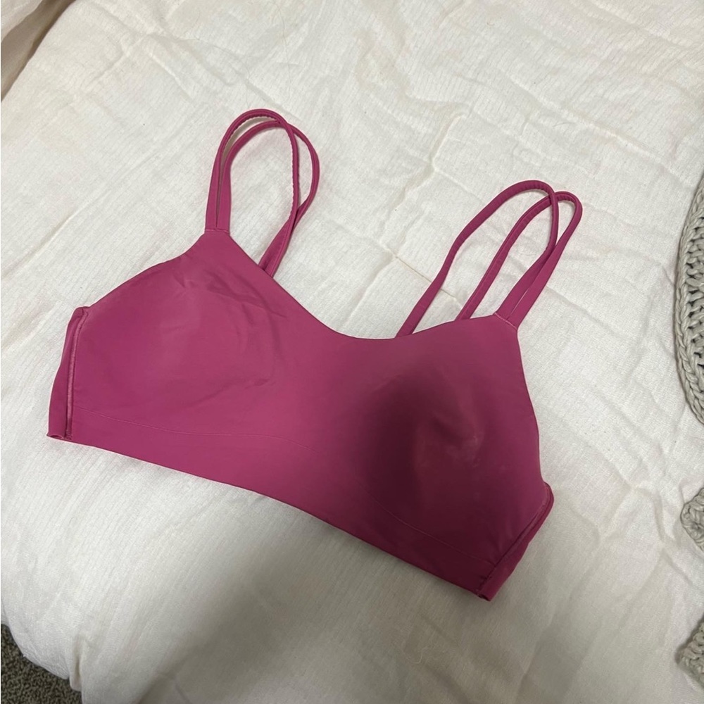 lululemon sports bra